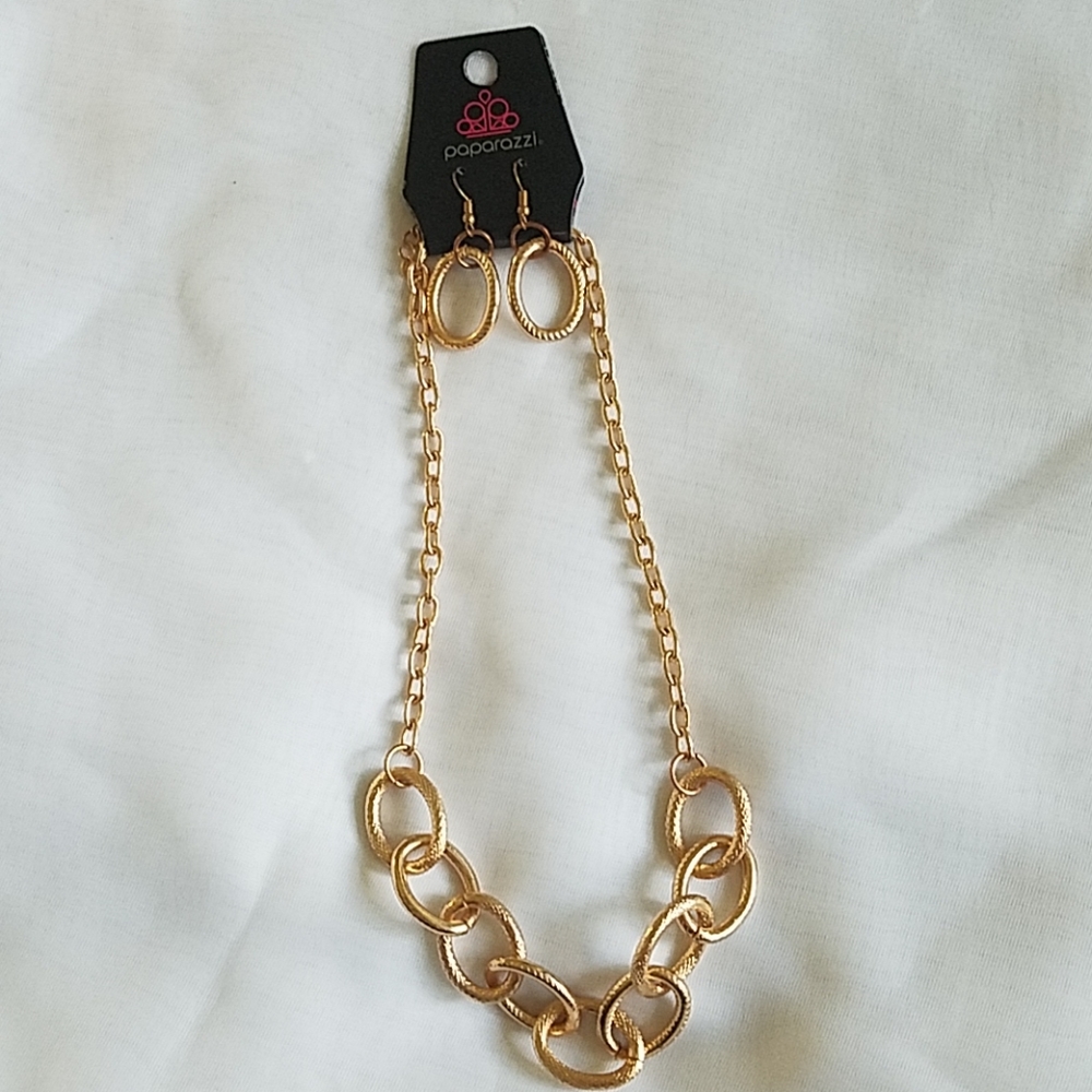paparazzi Earring and Necklace Set